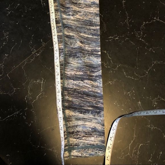 Lululemon high time WUP - Picture 5 of 5